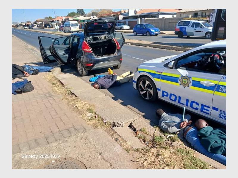 Officers recovered replica firearms, police gear, and impounded two vehicles linked to the crime. The suspects face multiple charges, including kidnapping and impersonating police officers.