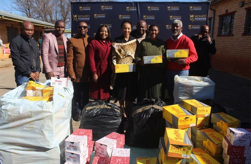The visit was a follow-up to a series of activities they conduct with the school, one of which is giving back to the community by donating school uniforms.