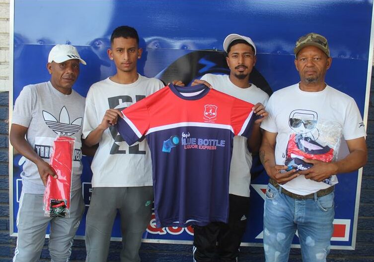 Jay’s Blue Bottle Liquor Wholesalers renews its support for Strokes FC with a brand-new kit, boosting the club’s morale ahead of major festive tournaments.