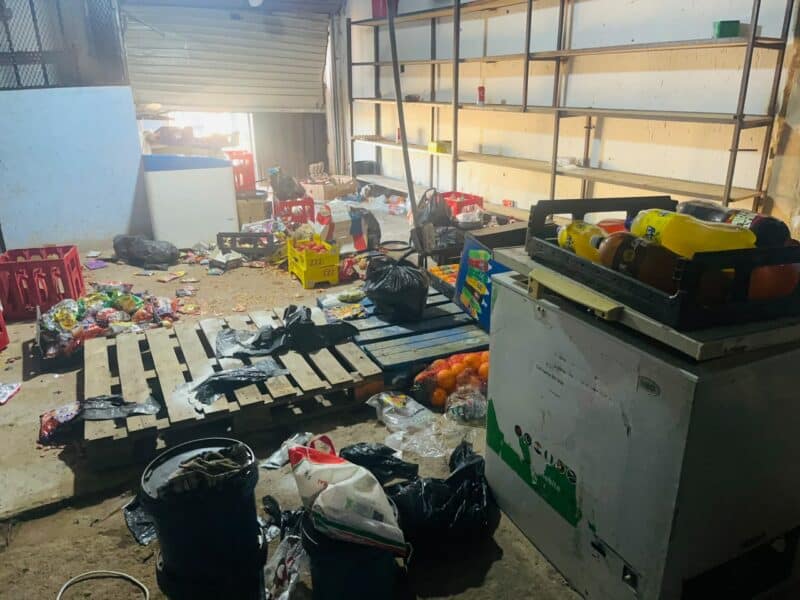 It is alleged that a group of young people, believed to be between the ages of 14 and 20, are behind the looting.