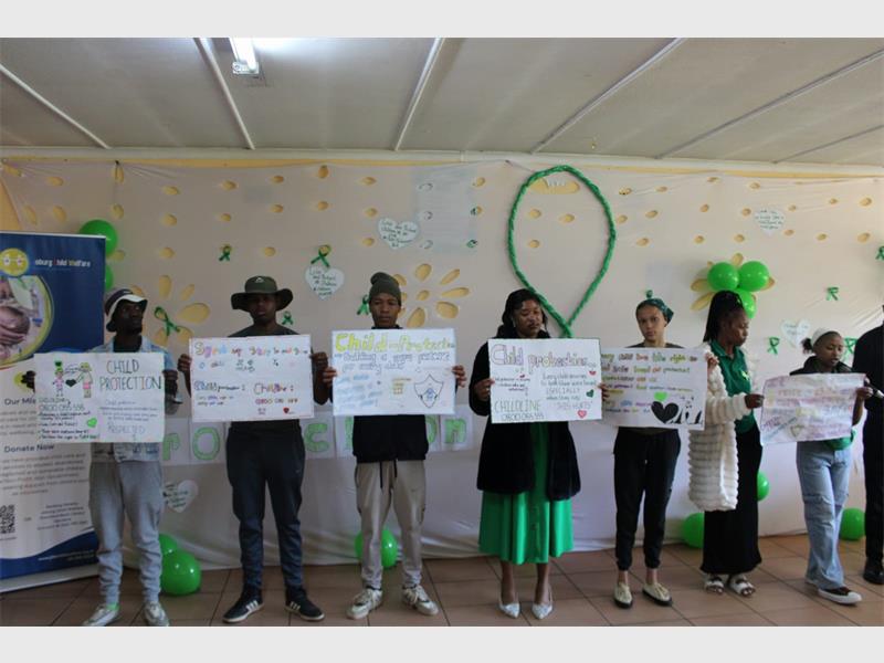 The Masibambisane Community hosted a child protection campaign on May 26 in Eldorado Park, by inviting Eldorado Park community and different stakeholders, lawyers, nurses, social workers, and members from Gauteng Department of Education, raising awareness of ending violence against children.