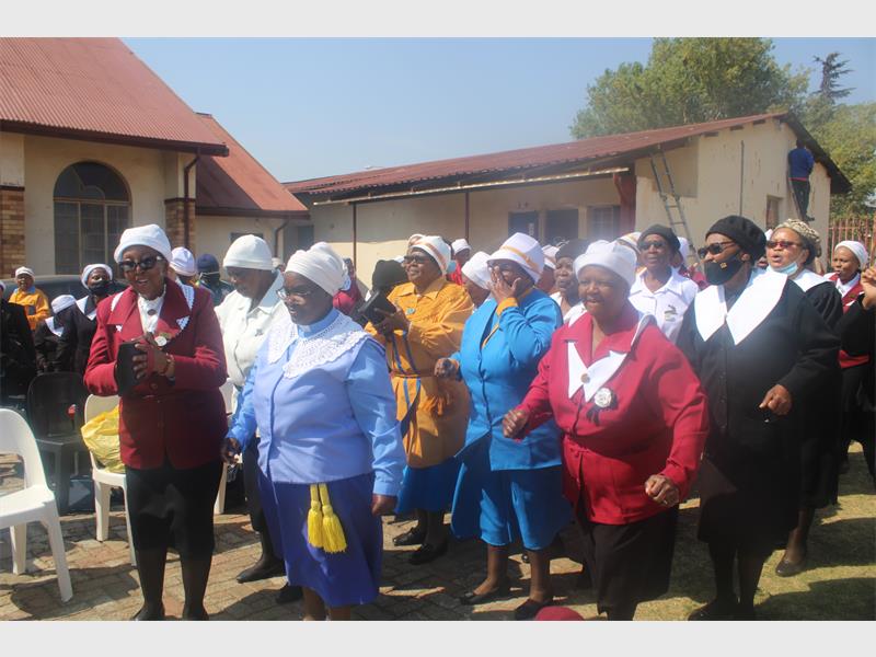aith-based organisations joined forces in Dobsonville for a prayer session and charity drive aimed at supporting vulnerable community members through food, clothing and encouragement.