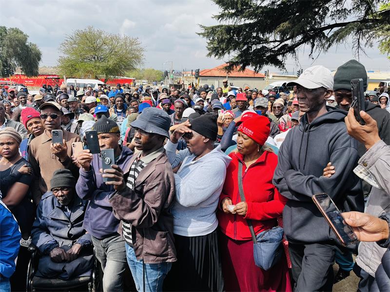 Ndabandaba made the remarks while addressing residents from Zola, Emdeni, Jabulani and surrounding areas at Zola Three on September 8.