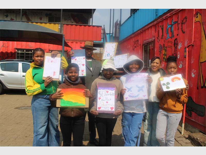 Eldorado Park church gives back with painting day at children???s home