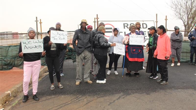 Residents voiced their concerns during a protest held on September 4, calling for the bridge to remain closed until the necessary infrastructure is in place.