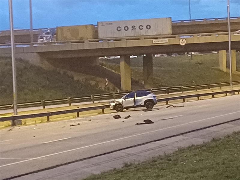 Three suspects were shot dead and two others arrested after police intercepted two vehicles linked to a planned robbery. Three civilians were injured when one vehicle collided with cars on the N12.