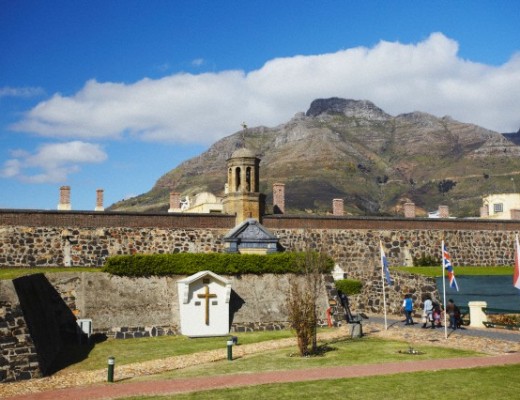 Castle of Good Hope with Table Mountain in background, City Bowl, Cape Town, Western Cape, South Africa