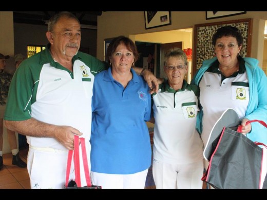 THIRD PLACE: Winners, from left: Hennie Botha, Antionette Botha & Rosemary Heyman with Di de Wet, president Duiwelskloof Bowls Club.