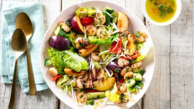 15 DECEMBER - WFD - Plum and prawn salad (Medium)