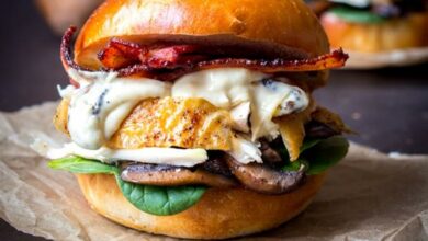 16 DECEMBER - WFD - Creamy mushroom and chicken burger (Medium)