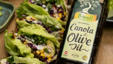 20 DECEMBER - Meatfree Monday - Refried bean lettuce wraps