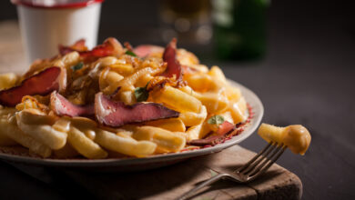 9 DECEMBER - WFD - Loaded fries with biltong slices in a beer and cheese sauce