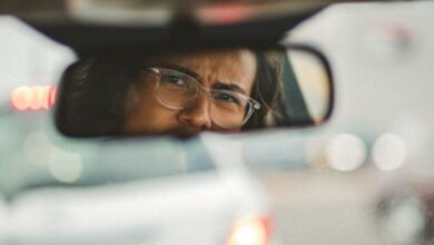 joshua-wordel-nOlAAi1D95g-unsplash angry aggressive road rage