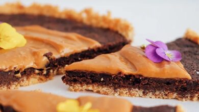 Salted dark chocolate caramel tart