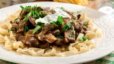 29 SEPTEMBER - WFD - Beef stroganoff on ribbon noodles