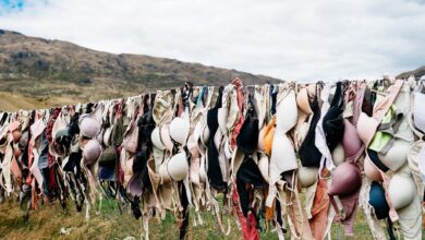 ElanaWagner-06-09-2022-Fashion-RaiseTheBra.1