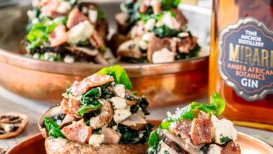 Bacon, feta and spinach stuffed mushrooms