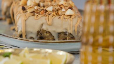 No-Bake Macadamia Millionaire bar