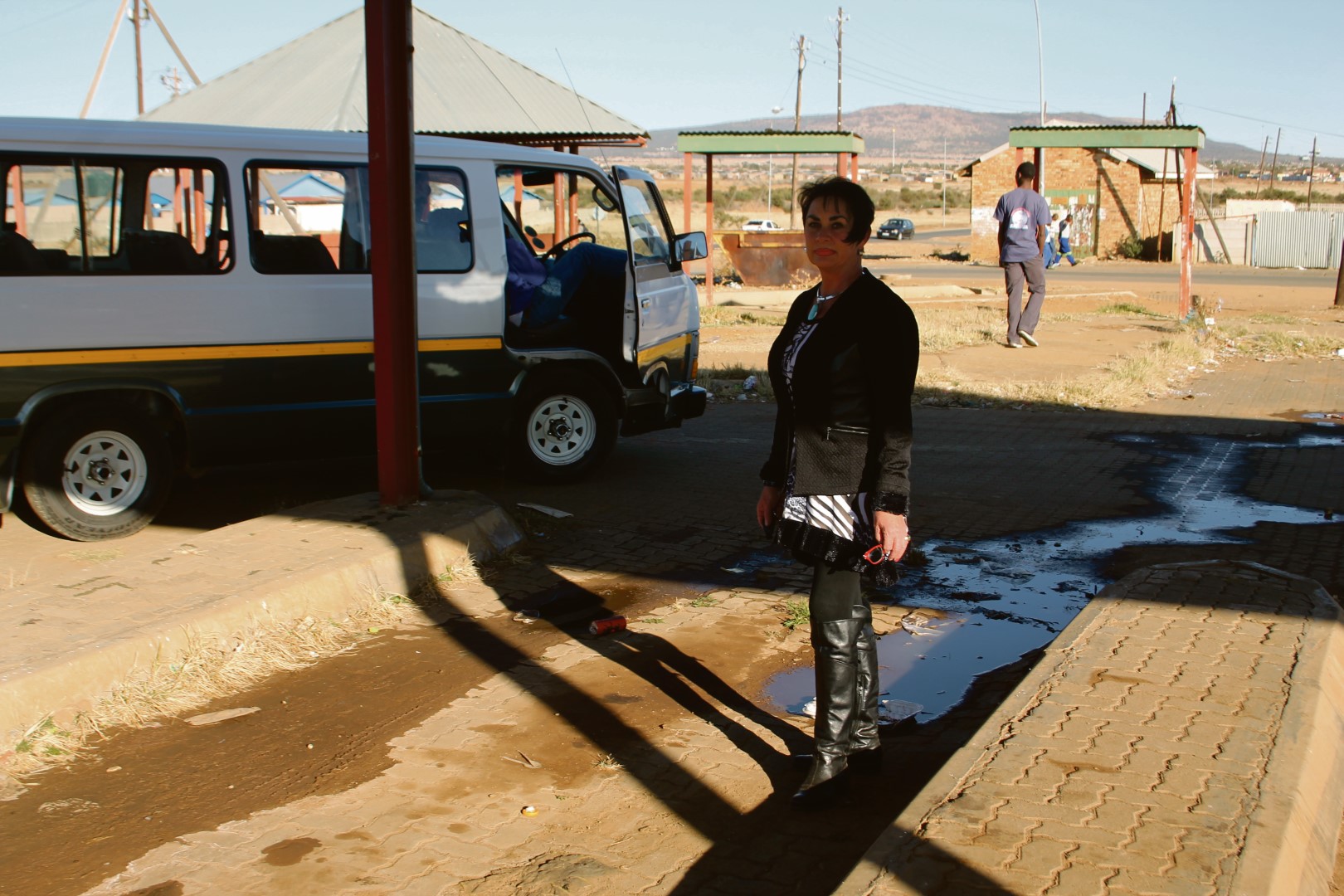 There are no benches at the Kokosi taxi rank.