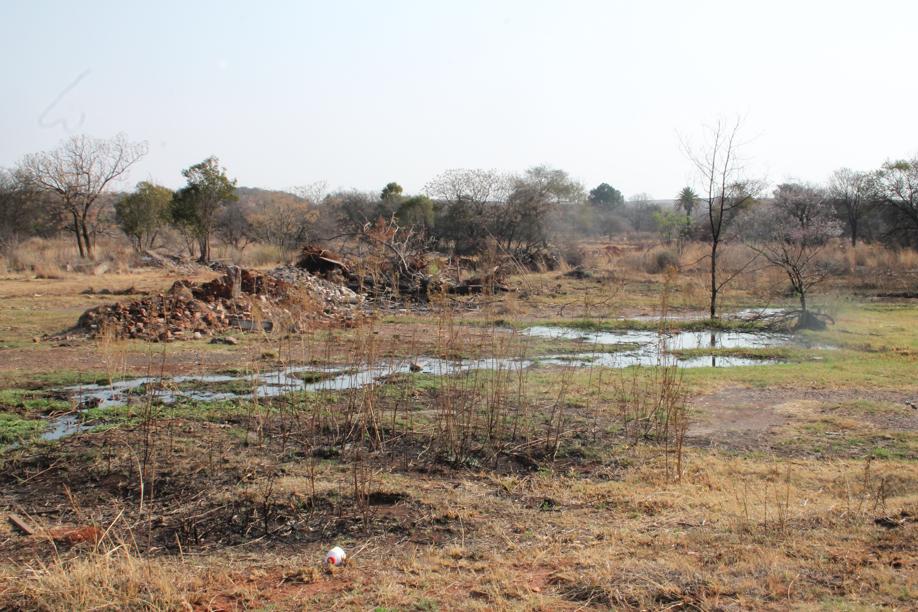 One of the big sewage leakages already seen in Blyvoor recently. The conditions will become much worse one the water and electricity to the village are cut.