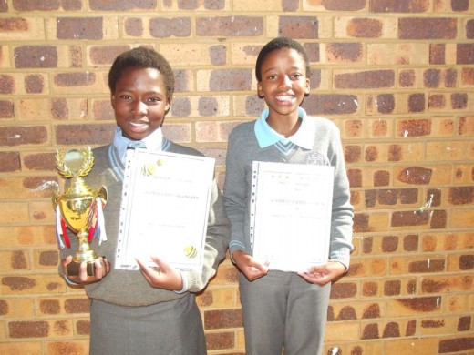 Memani Yolanda, a grade 6 pupil from Xhobani Primary School who won first place in spelling bee competition on the 2 June 2016 at Jong Span Primary School. And, Lobi Phambile who also participated at the spelling bee competition on 2 June 2016 at Jong Span Primary School