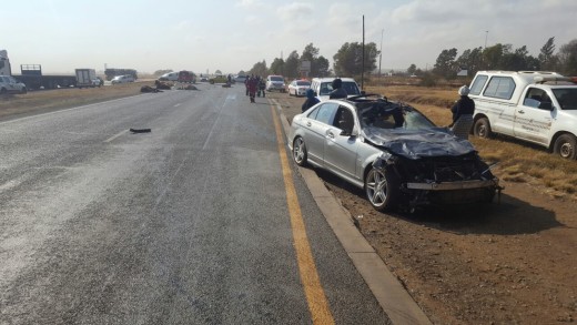 Bestuurders word gemaan om veral versigtig in die Driefontein-omgewing, waar die botsing plaasgevind het, te ry.