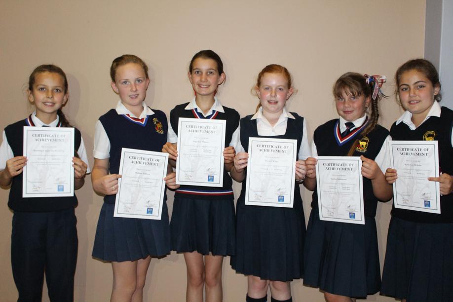 Cherinique Janse van Rensburg, Melissa Hibbert, Angelica Viljoen, Nianell Wilke, Caelee Johnstone en Katie-Lee Oelofse van Laerskool Dagbreek is vir die provinsiale span gekies.