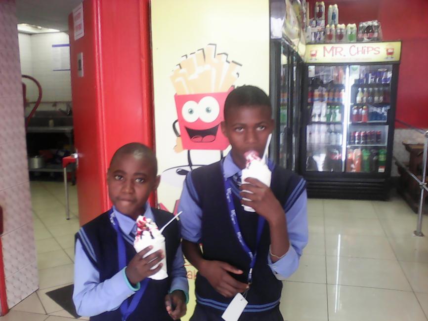 The two young scientists, Butham Mbolambi and Nkazimulo Sibanda from Thuto Kitso Comprehensive School.