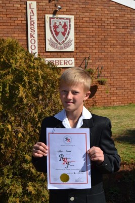 Dillon Kieser (graad 4) gaan ook op 14 Oktober deelneem met sy Afrikaanse poësie.