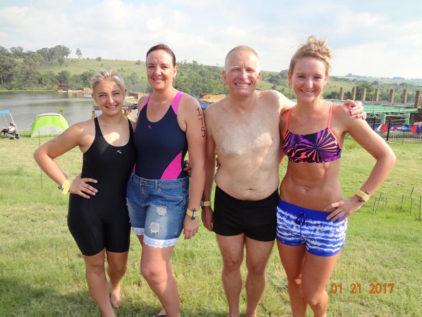 Tammy van Niekerk (3 km Z 1:00:37 min), Sharlene van Niekerk (3 km Z1:07:02 min), Carsten Holfelder (3 km Z 1:16:27 min) and Annalisa Freese (3 km Z 1:04:23 min).