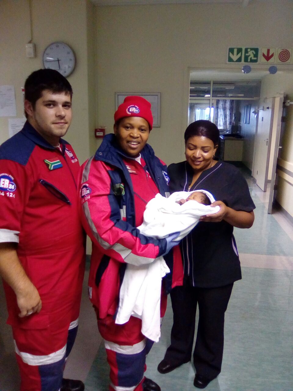 ER24 Paramedics with the baby