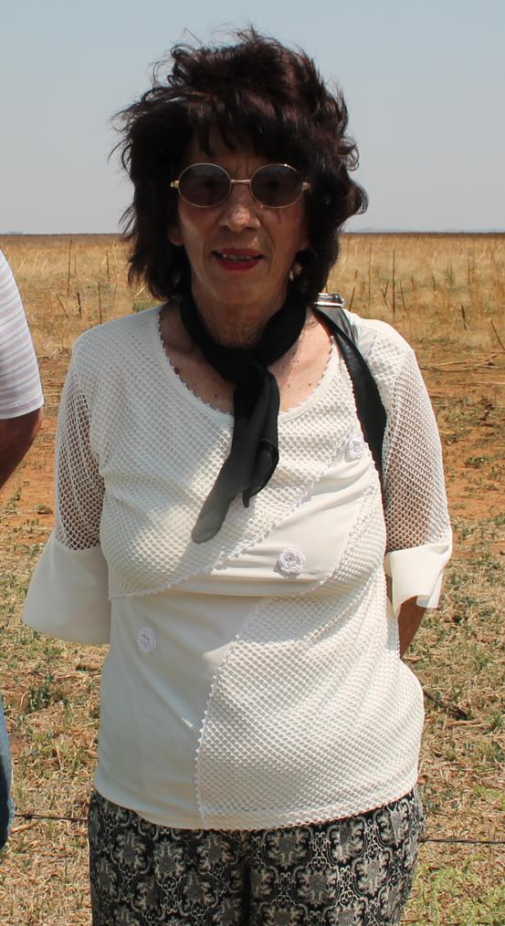 Ms Nicci Simpson