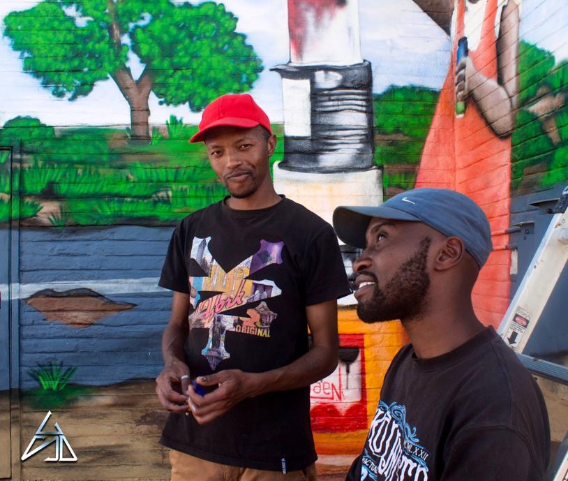 The graffitti gurus from the left: Jakes Mbele and Bongz Mahlathi