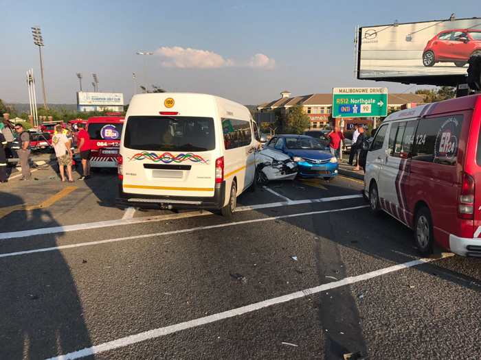 RANDBURG - Multiple vehicle collision leaves three injured.