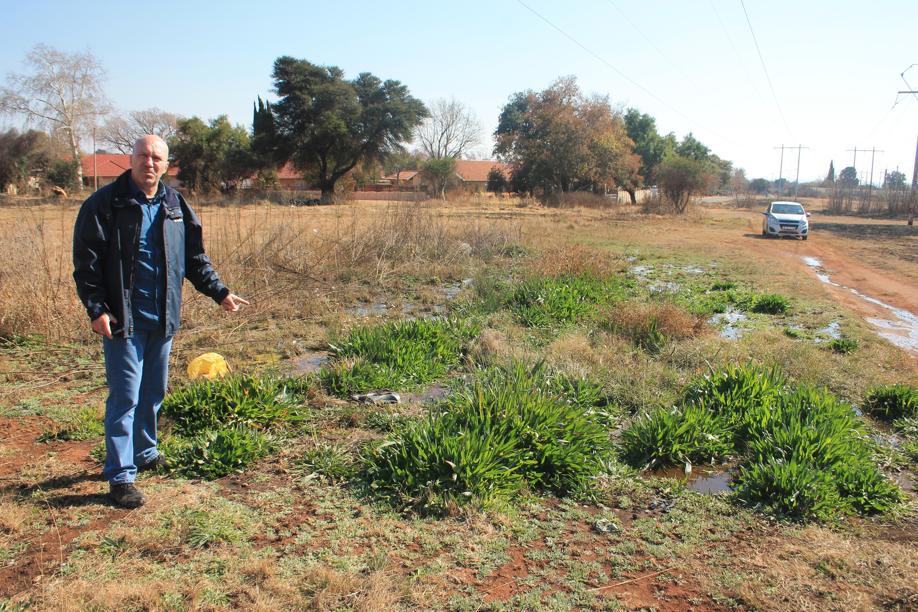 Mr Carlos Rebelo at the origin of the water leak.