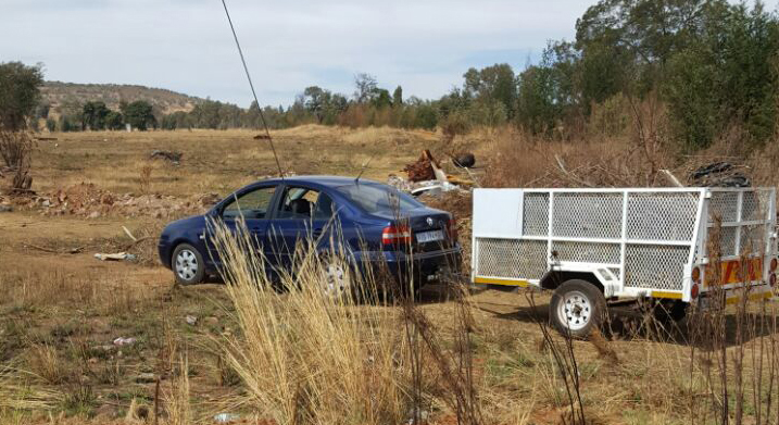 This litterbug was caught in the act.