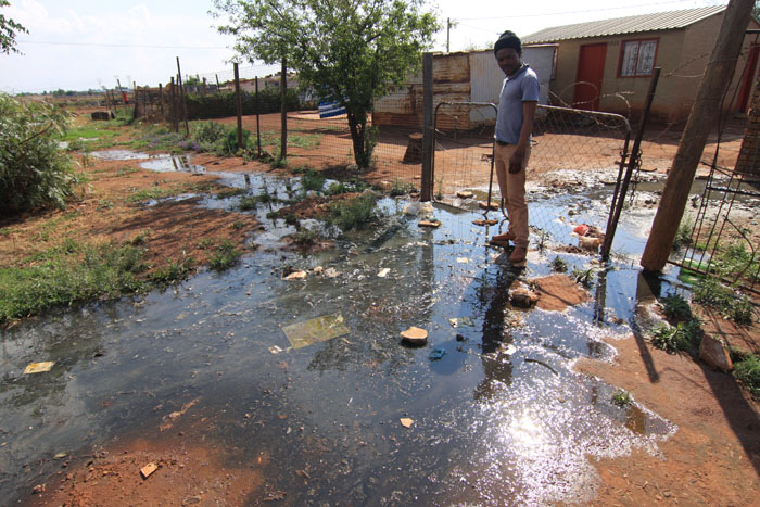 Despite the fact that the huge project of repairing the sewerage system has almost been completed, sewage is still streaming into yards and streets in Khutsong Ext. 3.