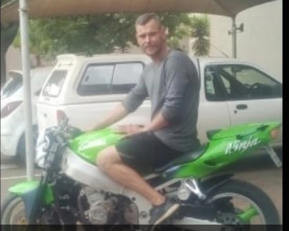 Motorfiets Ryer Motorfietsryer van Alberton sterf in noodlottige ongeluk in die ...