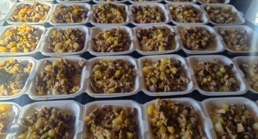 Meals for needy Welverdiend residents.