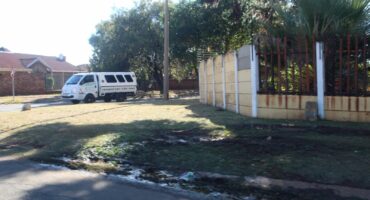 Despite the water shortages due to non-payment the municipality fails to attend to ongoing water leaks like this one in Barnard Street in Oberholzer.