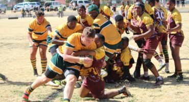 Andru Botha op pad na die doellyn.