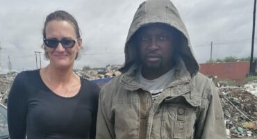 Jacqueline van Wyk and Thabo Ramile, who helped her to make a special gravestone for her husband.
