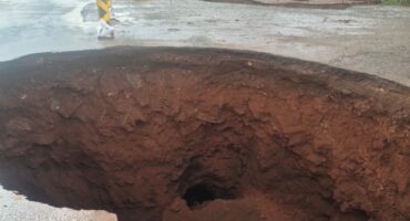 The sinkhole caved in further onto the R500 by Monday morning.