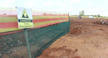 The municipality already started working at the site of the reported new sinkhole and officially cordoned it off.