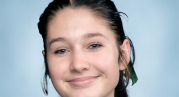 Die blitsige Mikayla Smit.