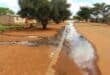 The sewage streamed over the sidewalk into the street. Photo:Adele Louw (Carletonville and Fochville Herald)