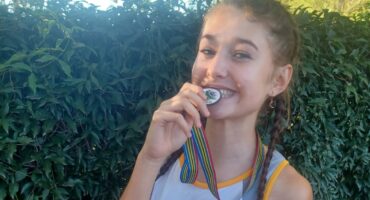 Mikayla Smit het ‘n brons medalje tydens die o17 200m-item ingepalm. Foto: Verskaf