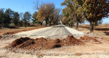 Only a short section of the road has been completed. Photo: Adele Louw (Carletonville and Fochville Herald)