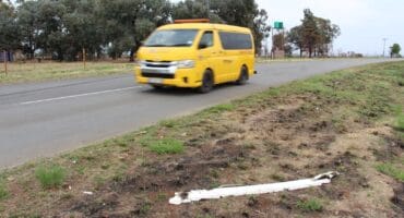 The accident happened at the turn in the R500 in the Goudvlakte Wes area.