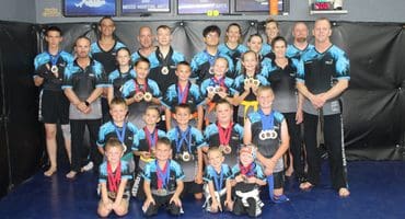 Die Fight St vegters wat tydens die Battle of the East presteer het, is voor Marlo Strydom (twee brons medaljes), Drikus Otto (twee silwer en 'n brons), Luandre Setan (twee brons), en Luke Weston (goud, silwer en twee brons). In die tweede ry is Zayden Paich (silwer), Zavier Saunders (goud, silwer en brons), Hennie Rademeyer (goud en twee silwer), Keagan Williams (twee brons), en Luhann Kirsten (drie silwer). In die derde ry is Lihan Steyn (goud en brons), Hartwich Kirsten (silwer en brons), Anke Strydom (twee silwer en brons), Alenke de Beer (drie goud), Alet van Winkel (bestuurder) en Chimmy van Winkel (afrigter). In die vierde ry is Sarel Steyn (afrigter), Emma Golden (goud), Dewald Greyling (goud), Ryan Coetzee (silwer), Kaitlyn Botha (twee goud en brons) en Francois Ackerman (afrigter). Agter is Darian Coetzee (silwer), Albert Wright (drie silwer), Danie Greyling (afrigter), Charmaine Venter (afrigter) en Chane Dudzus (afrigter). Foto: Adele Louw (Carletonville en Fochville Herald)